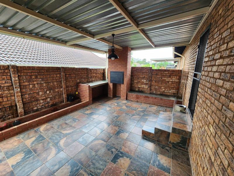 3 Bedroom Property for Sale in Florauna Gauteng
