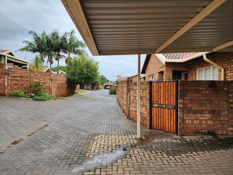 3 Bedroom Property for Sale in Florauna Gauteng