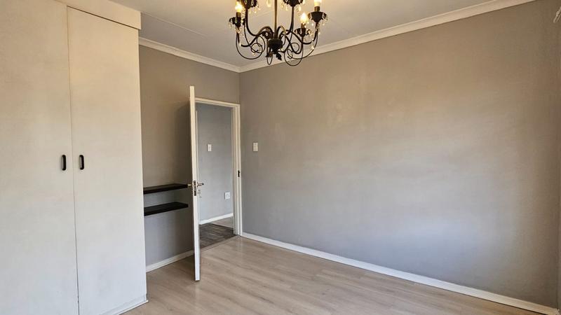 2 Bedroom Property for Sale in New Redruth Gauteng