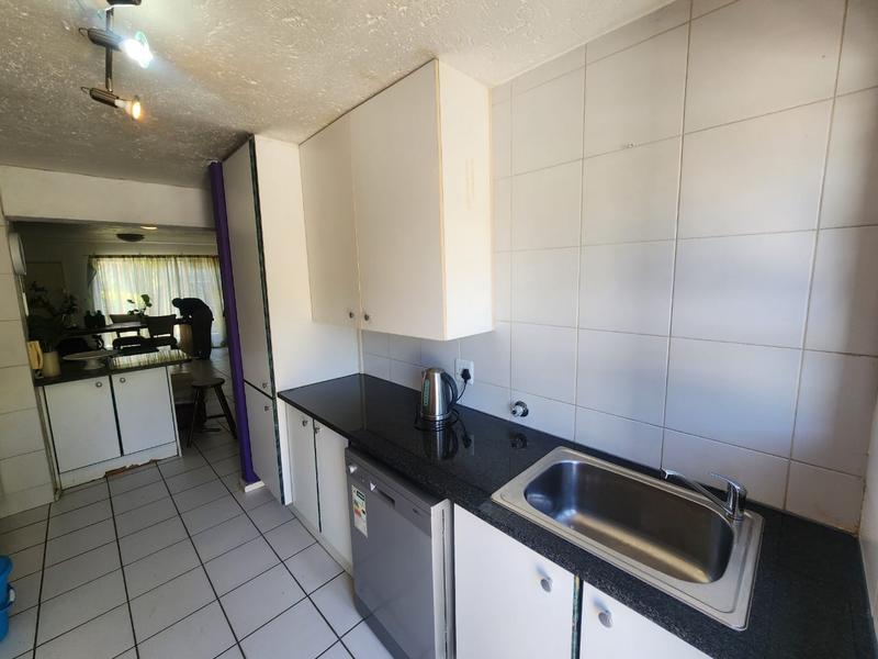 2 Bedroom Property for Sale in Bassonia Gauteng