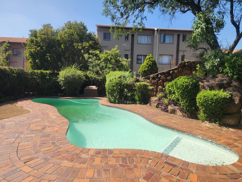 3 Bedroom Property for Sale in Mulbarton Gauteng
