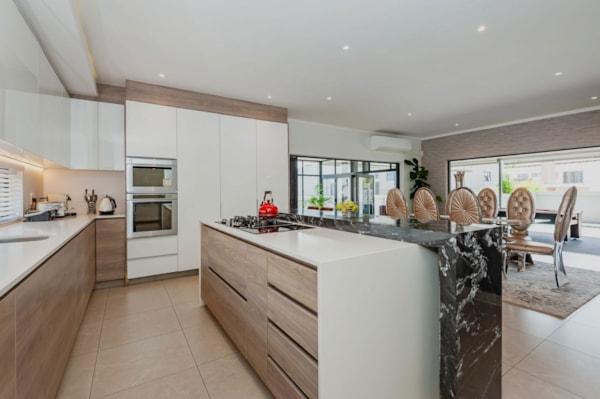 5 Bedroom Property for Sale in Aspen Hills Gauteng