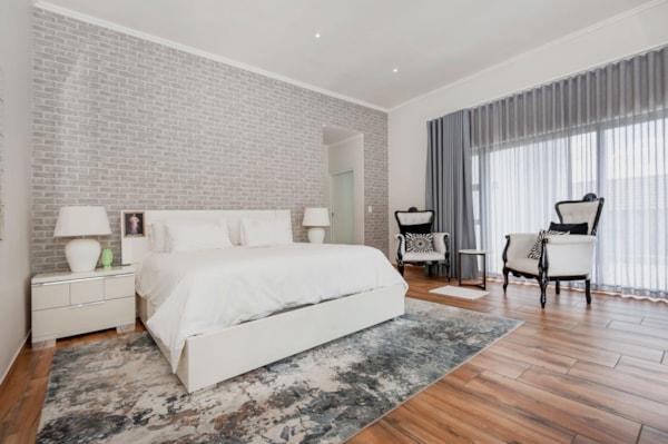 5 Bedroom Property for Sale in Aspen Hills Gauteng