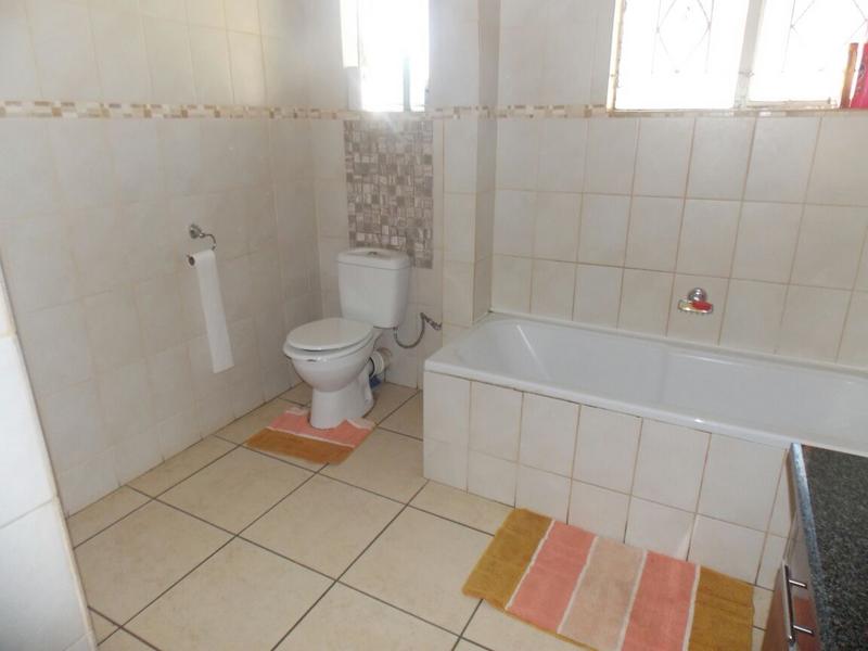 To Let 3 Bedroom Property for Rent in Meyerton Central Gauteng
