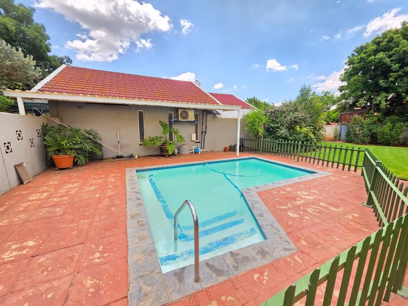 5 Bedroom Property for Sale in Meyerton Central Gauteng