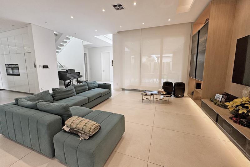 To Let 4 Bedroom Property for Rent in Morningside Gauteng