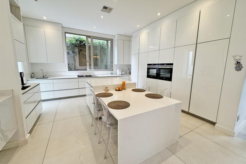 To Let 4 Bedroom Property for Rent in Morningside Gauteng