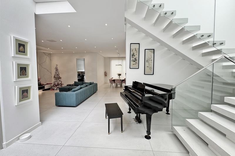 To Let 4 Bedroom Property for Rent in Morningside Gauteng