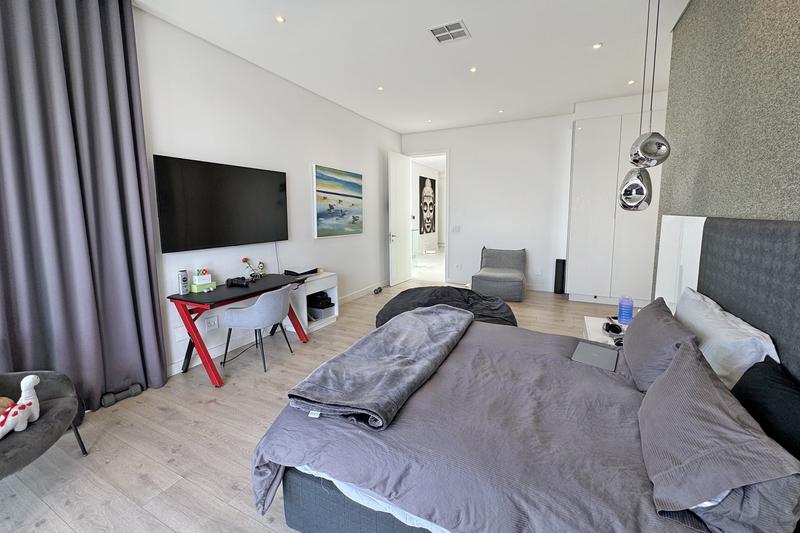 To Let 4 Bedroom Property for Rent in Morningside Gauteng