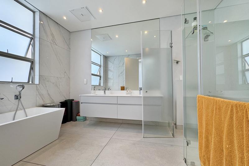 To Let 4 Bedroom Property for Rent in Morningside Gauteng