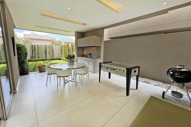 To Let 4 Bedroom Property for Rent in Morningside Gauteng