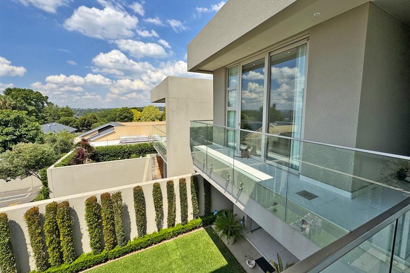 To Let 4 Bedroom Property for Rent in Morningside Gauteng