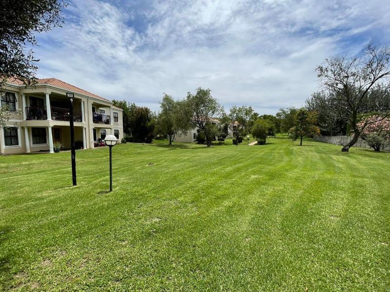 2 Bedroom Property for Sale in Robindale Gauteng
