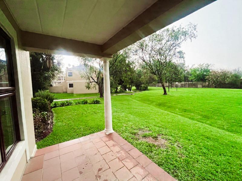 2 Bedroom Property for Sale in Robindale Gauteng