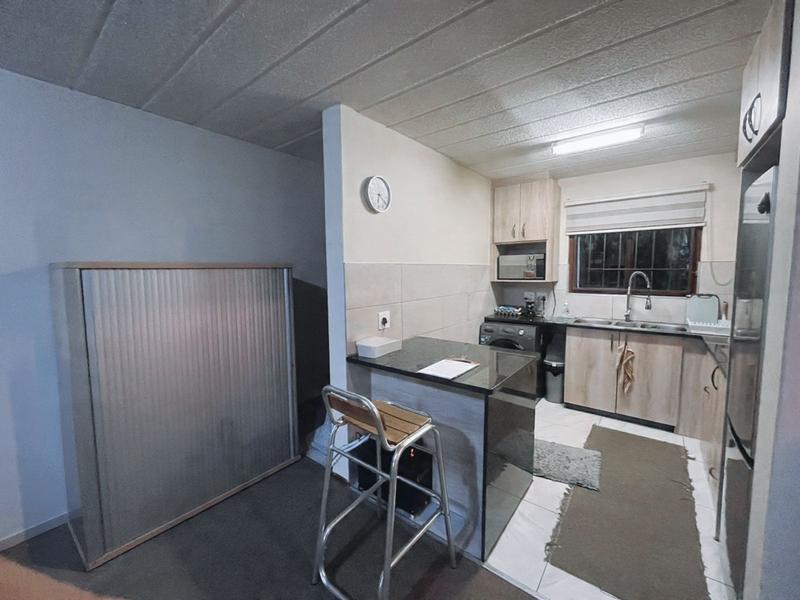 2 Bedroom Property for Sale in Robindale Gauteng