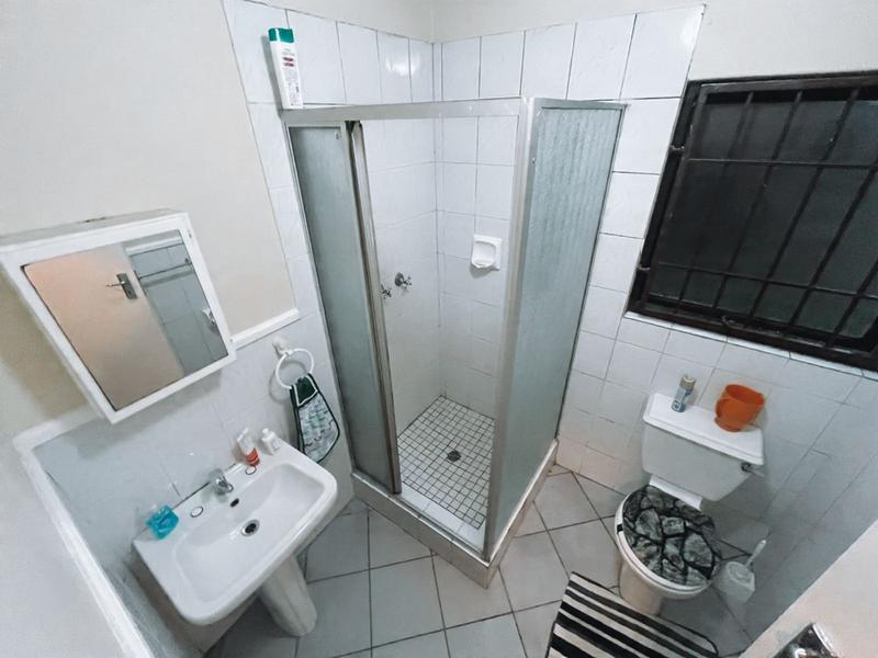 2 Bedroom Property for Sale in Robindale Gauteng