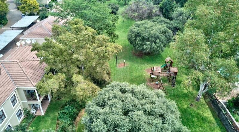 2 Bedroom Property for Sale in Robindale Gauteng