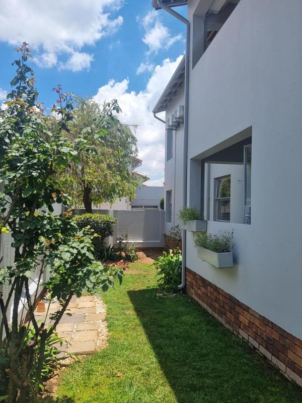 2 Bedroom Property for Sale in Bedfordview Gauteng