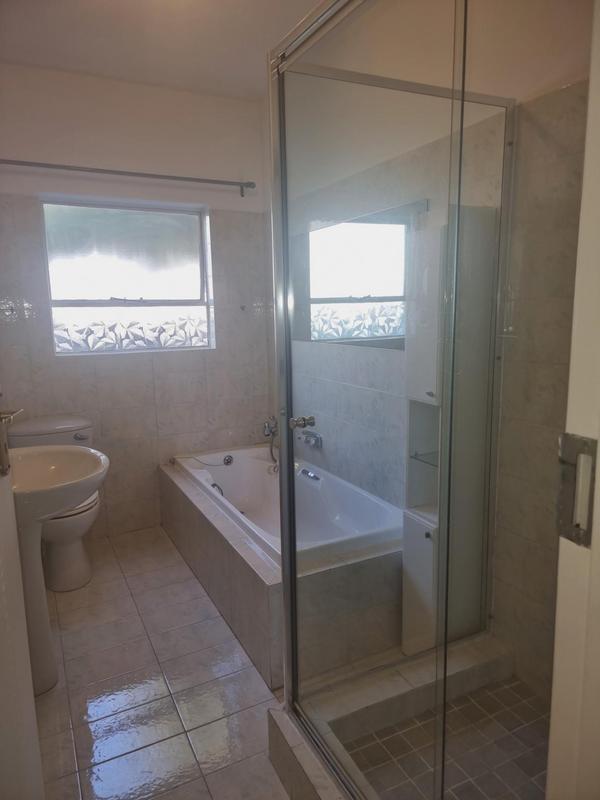 2 Bedroom Property for Sale in Bedfordview Gauteng