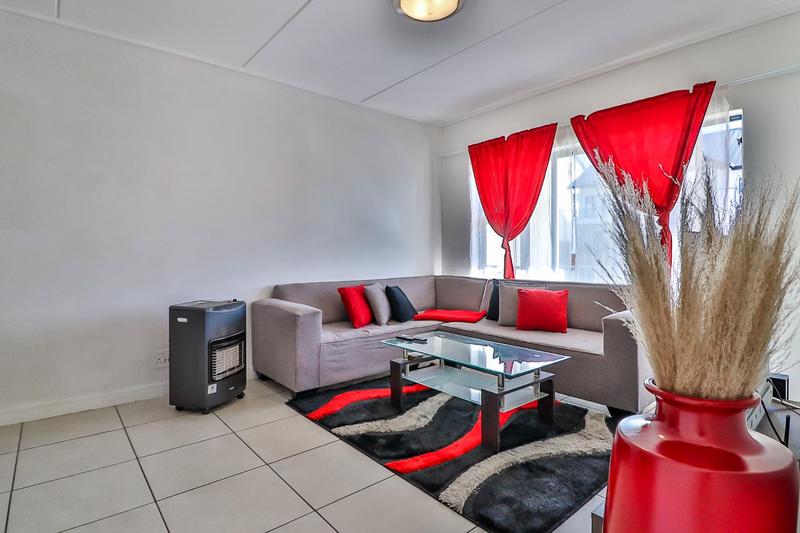 To Let 1 Bedroom Property for Rent in Modderfontein Gauteng