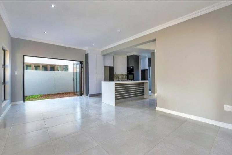3 Bedroom Property for Sale in Bedfordview Gauteng