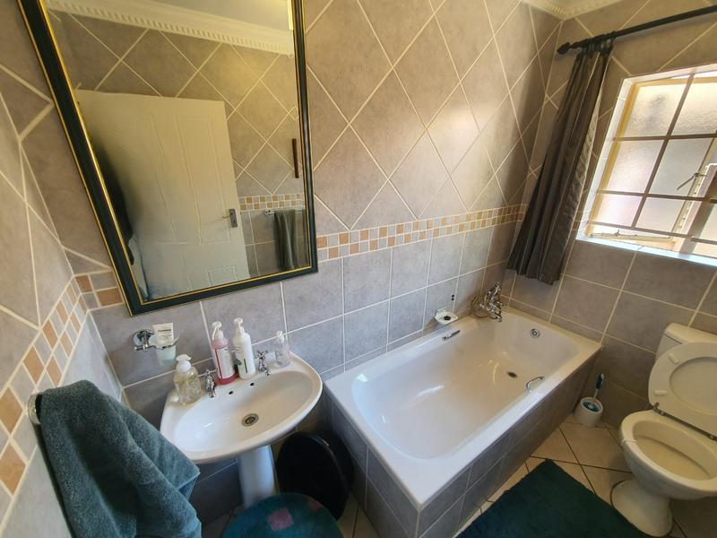 3 Bedroom Property for Sale in Florauna Gauteng