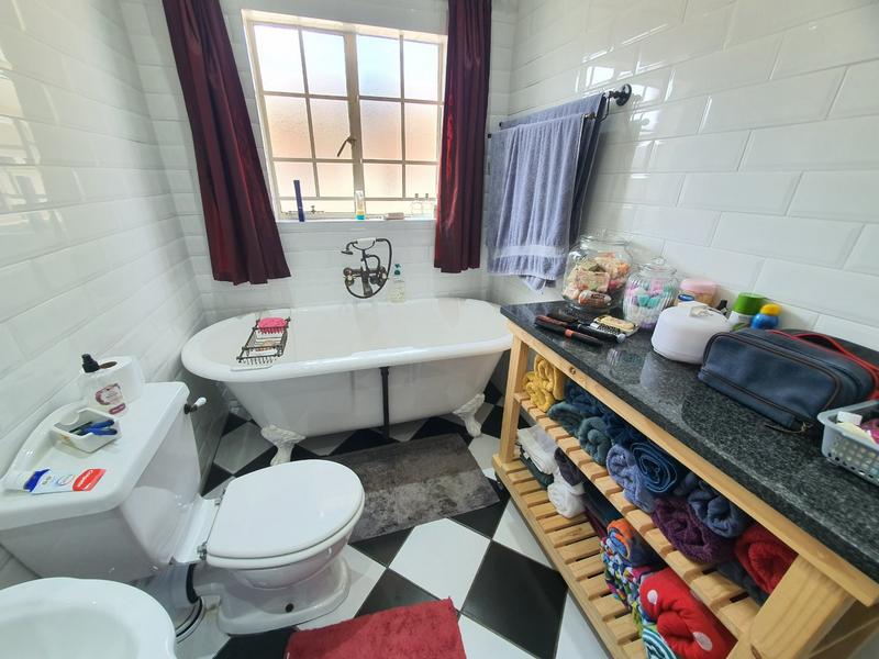 3 Bedroom Property for Sale in Florauna Gauteng