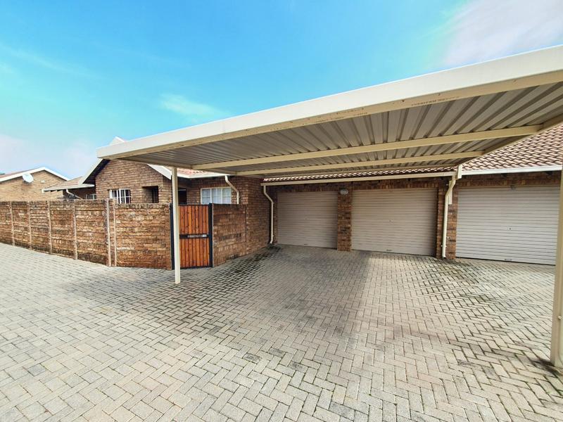 3 Bedroom Property for Sale in Florauna Gauteng