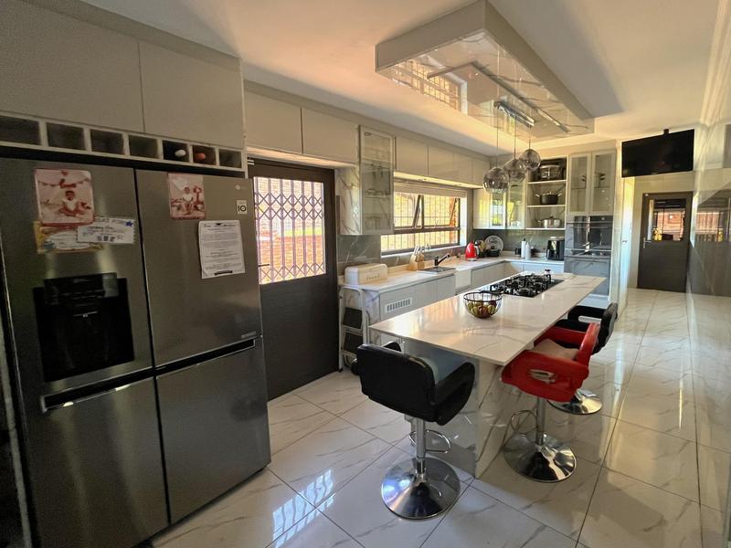 4 Bedroom Property for Sale in Sunward Park Gauteng