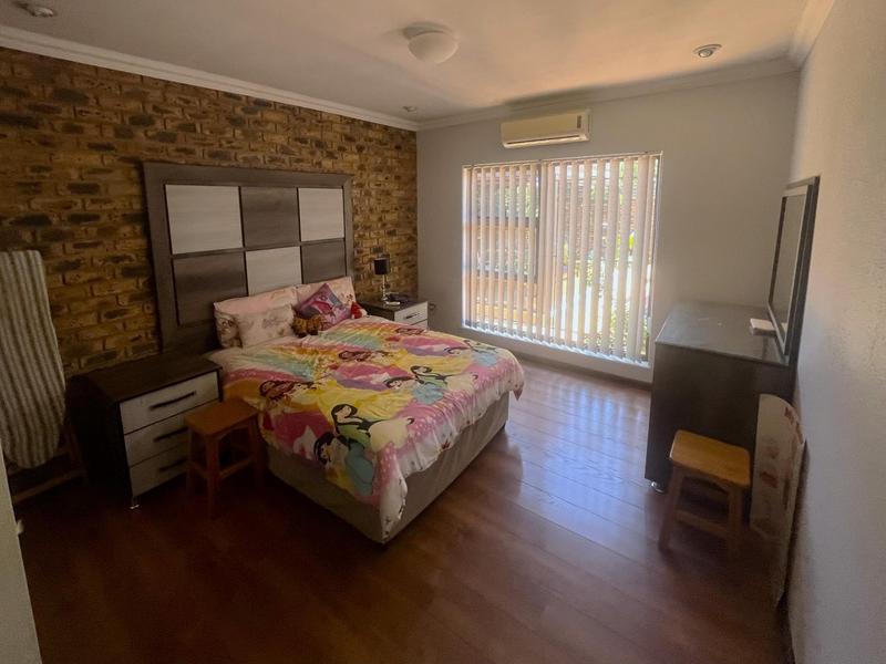 4 Bedroom Property for Sale in Sunward Park Gauteng