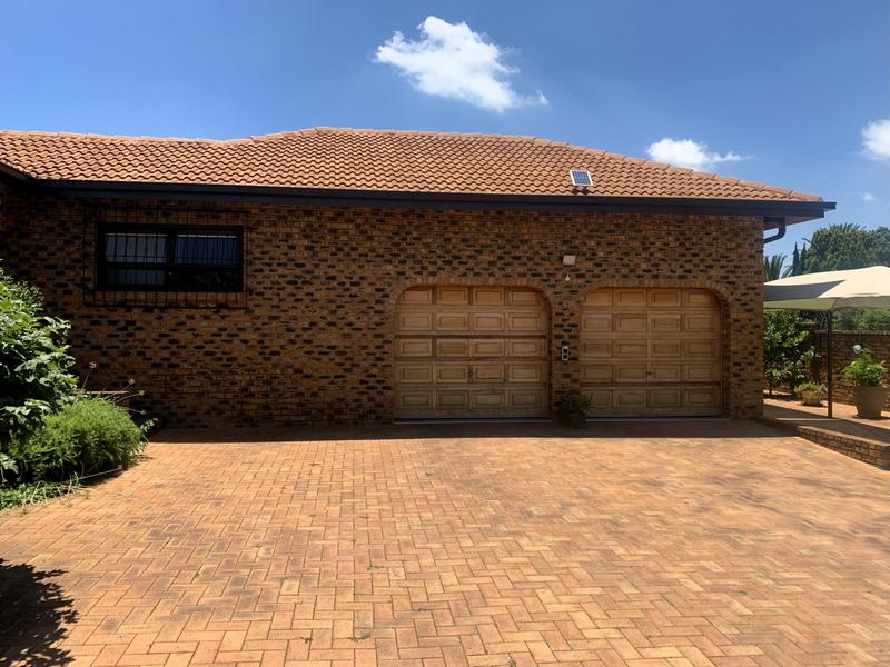 4 Bedroom Property for Sale in Sunward Park Gauteng