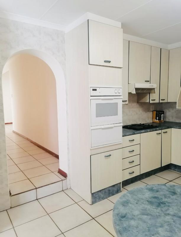 To Let 4 Bedroom Property for Rent in South Kensington Gauteng