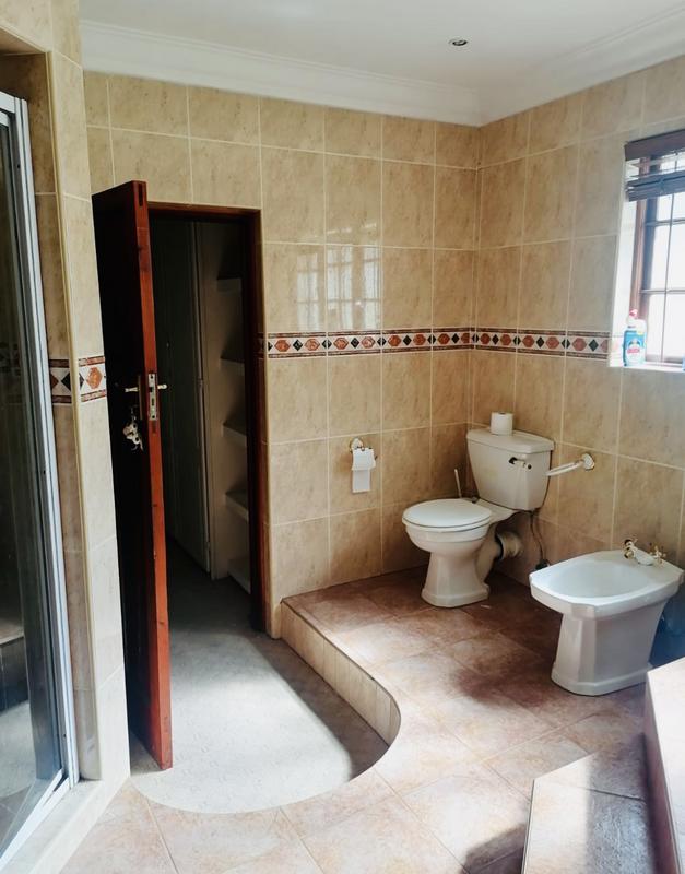 To Let 4 Bedroom Property for Rent in South Kensington Gauteng