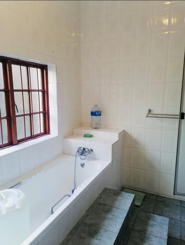 To Let 4 Bedroom Property for Rent in South Kensington Gauteng
