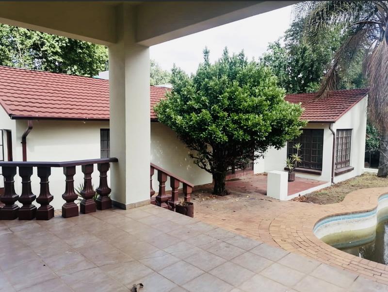 To Let 4 Bedroom Property for Rent in South Kensington Gauteng