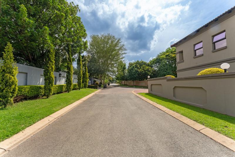 5 Bedroom Property for Sale in Broadacres Gauteng