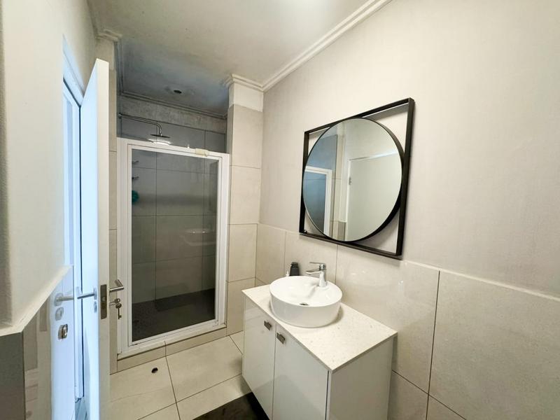 1 Bedroom Property for Sale in Rivonia Gauteng