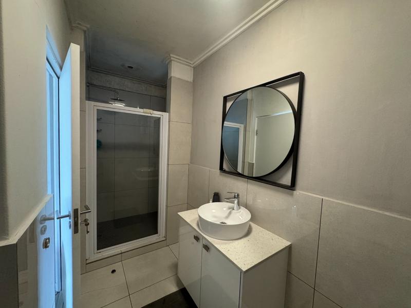 1 Bedroom Property for Sale in Rivonia Gauteng
