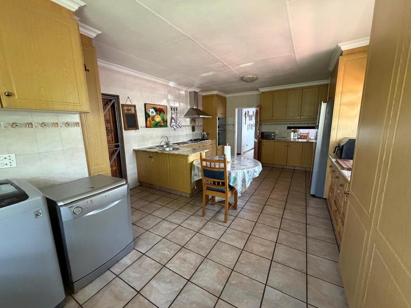 To Let 3 Bedroom Property for Rent in Dalpark Ext 1 Gauteng