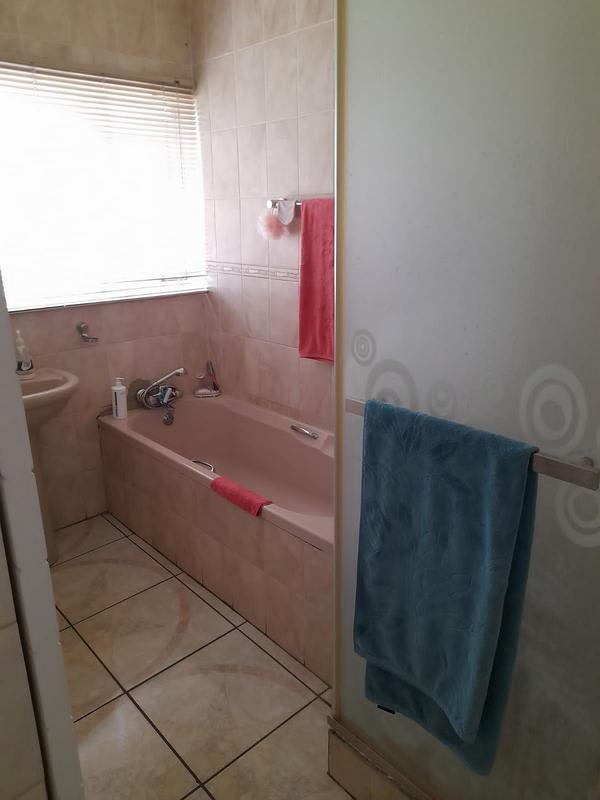 To Let 3 Bedroom Property for Rent in Dal Fouche Gauteng