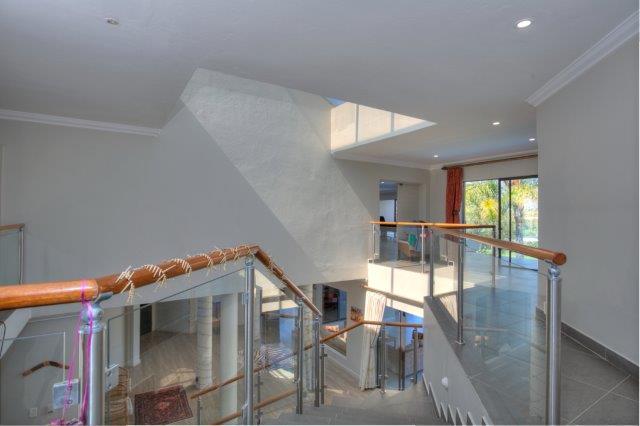 To Let 5 Bedroom Property for Rent in Dainfern Golf Estate Gauteng