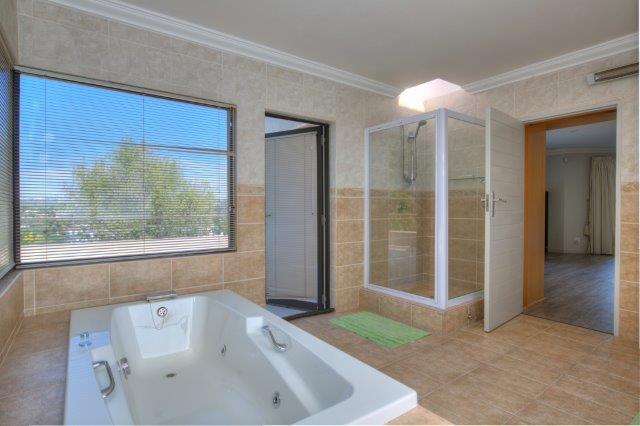 To Let 5 Bedroom Property for Rent in Dainfern Golf Estate Gauteng