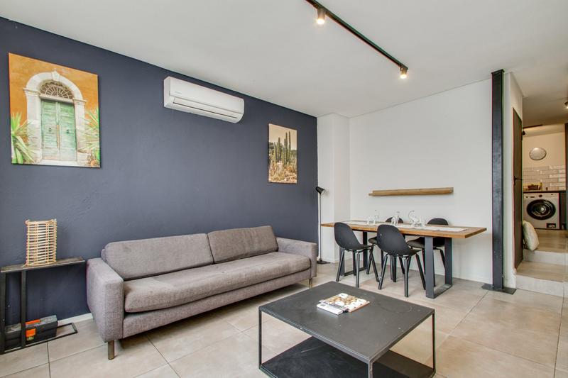 To Let 2 Bedroom Property for Rent in Sandton Central Gauteng