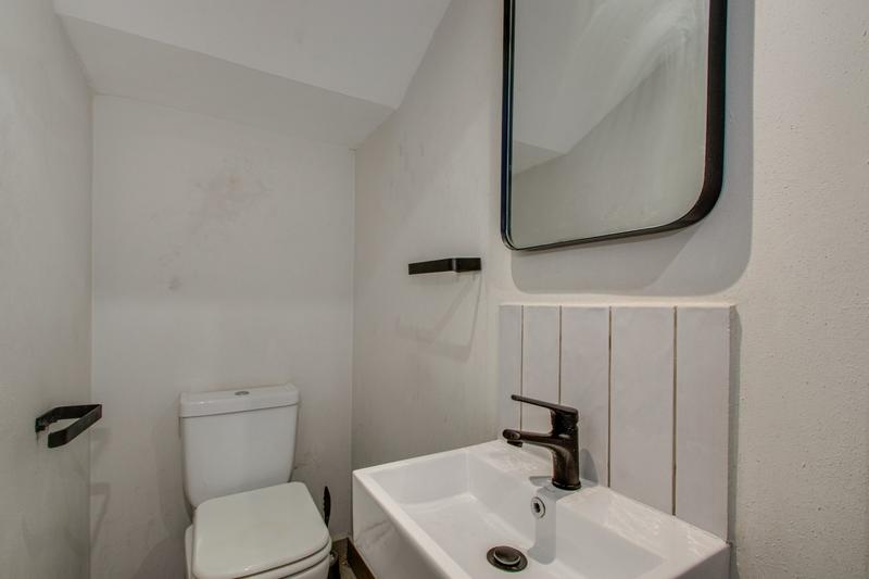 To Let 2 Bedroom Property for Rent in Sandton Central Gauteng