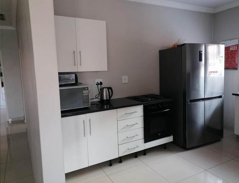 3 Bedroom Property for Sale in Clayville Gauteng