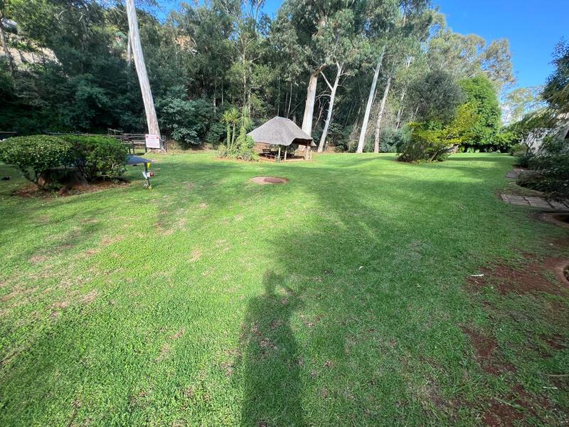 2 Bedroom Property for Sale in Helderkruin Gauteng