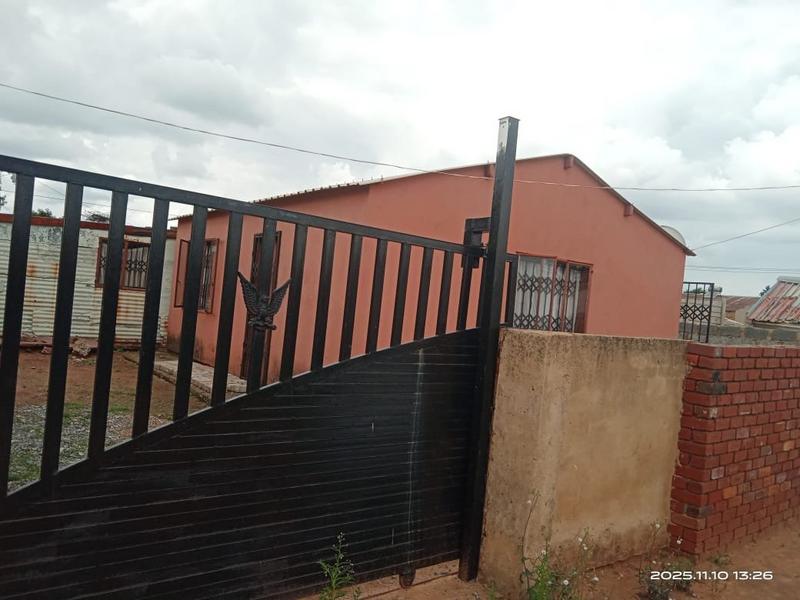 2 Bedroom Property for Sale in Duduza Gauteng