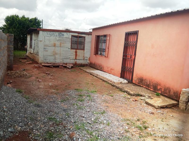 2 Bedroom Property for Sale in Duduza Gauteng