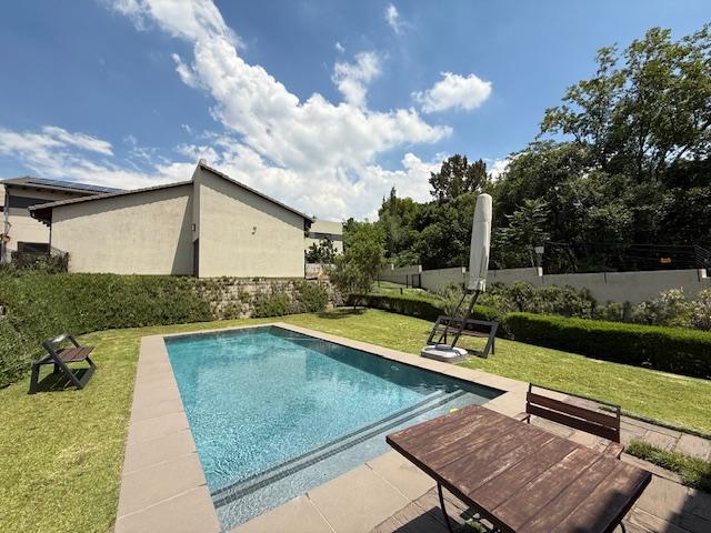 To Let 2 Bedroom Property for Rent in Bryanston Gauteng