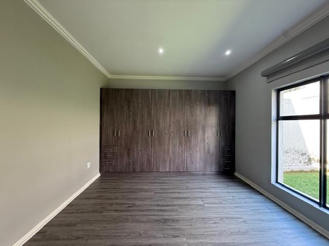 To Let 2 Bedroom Property for Rent in Bryanston Gauteng